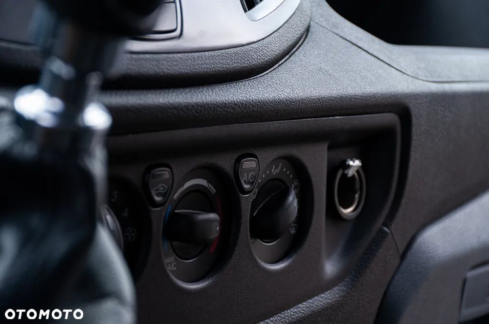Ford TRANSIT - 21