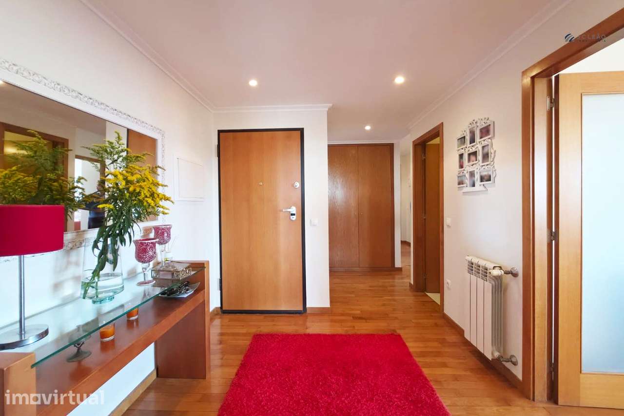 Apartamento T3 em Lavra | Condomínio Fechado | 2.º e último andar - Grande imagem: 3/34