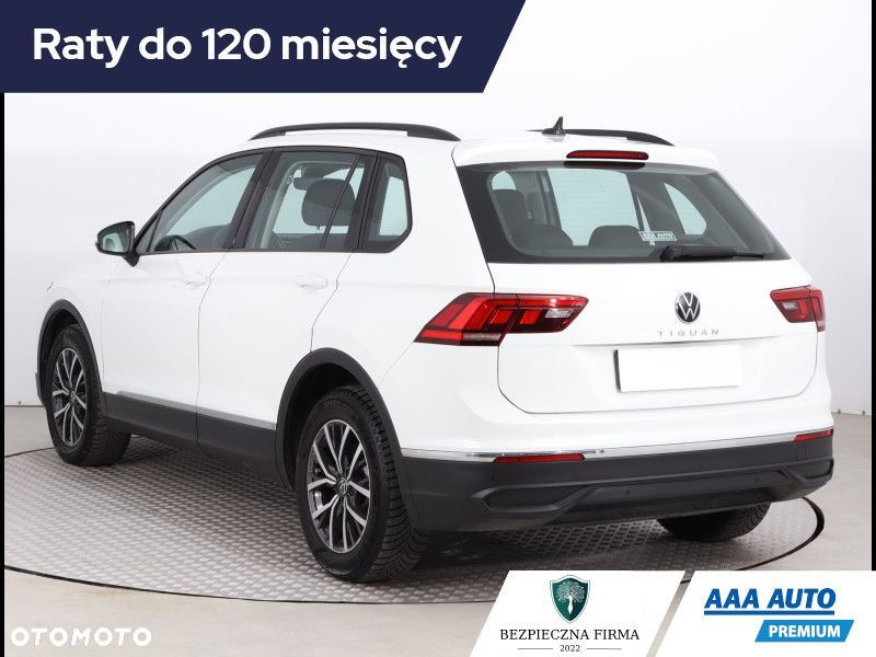Volkswagen Tiguan - 5