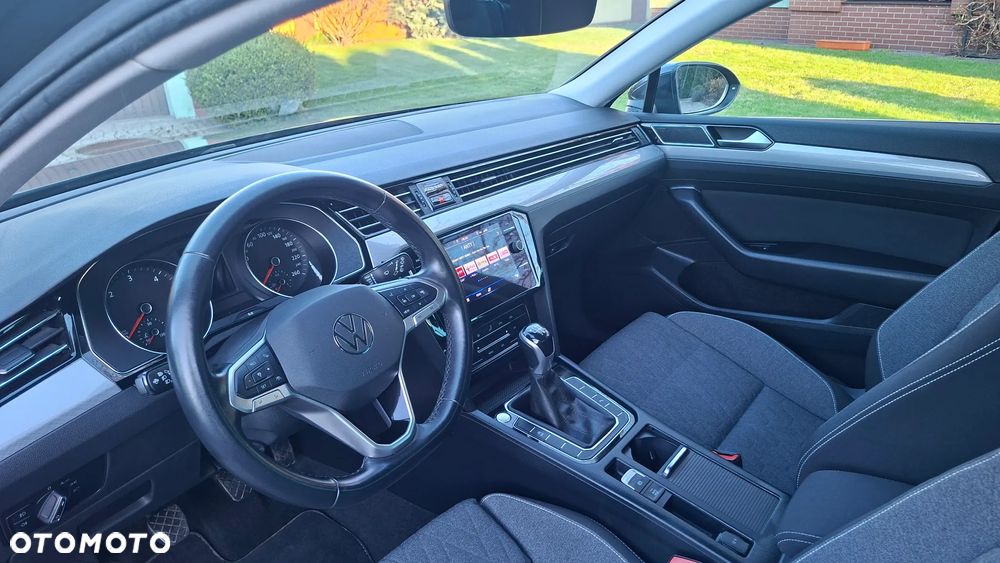 Volkswagen Passat 2.0 TDI EVO Business - 12
