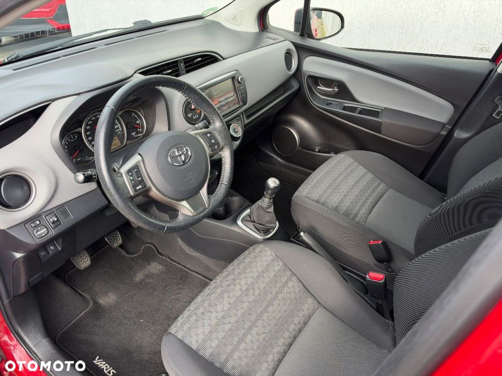 Toyota Yaris - 17