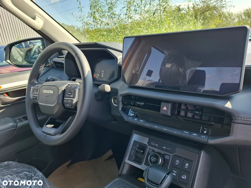 Toyota Hilux 2.8 D-4D Double Cab Invincible 4x4 - 23