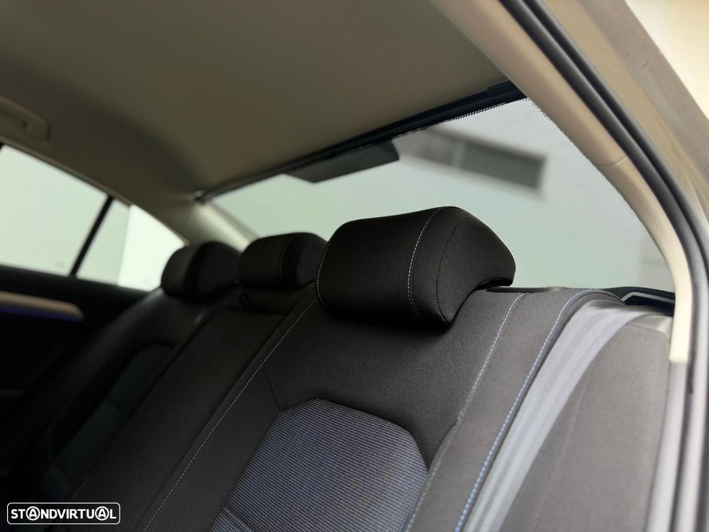 VW Passat 1.4 TSI GTE Plug-in - 36