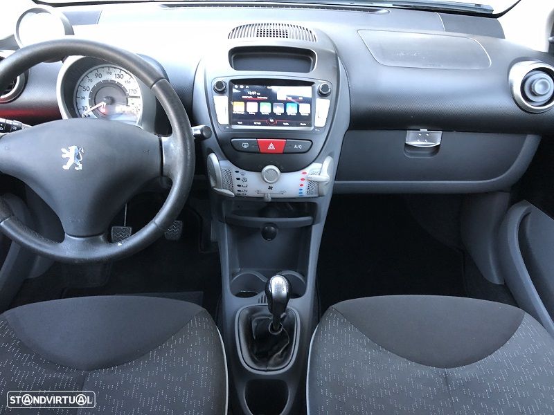 Peugeot 107 1.0 Black&Silver - 12