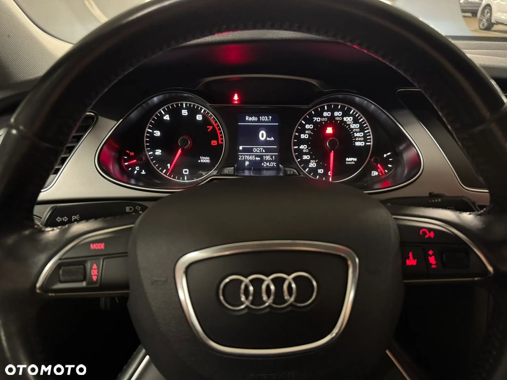 Audi A4 Limousine - 13