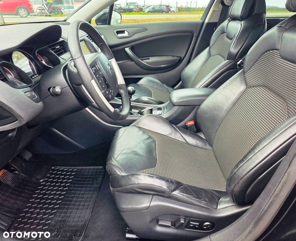 Citroën C5 HDi 135 FAP Exclusive - 29