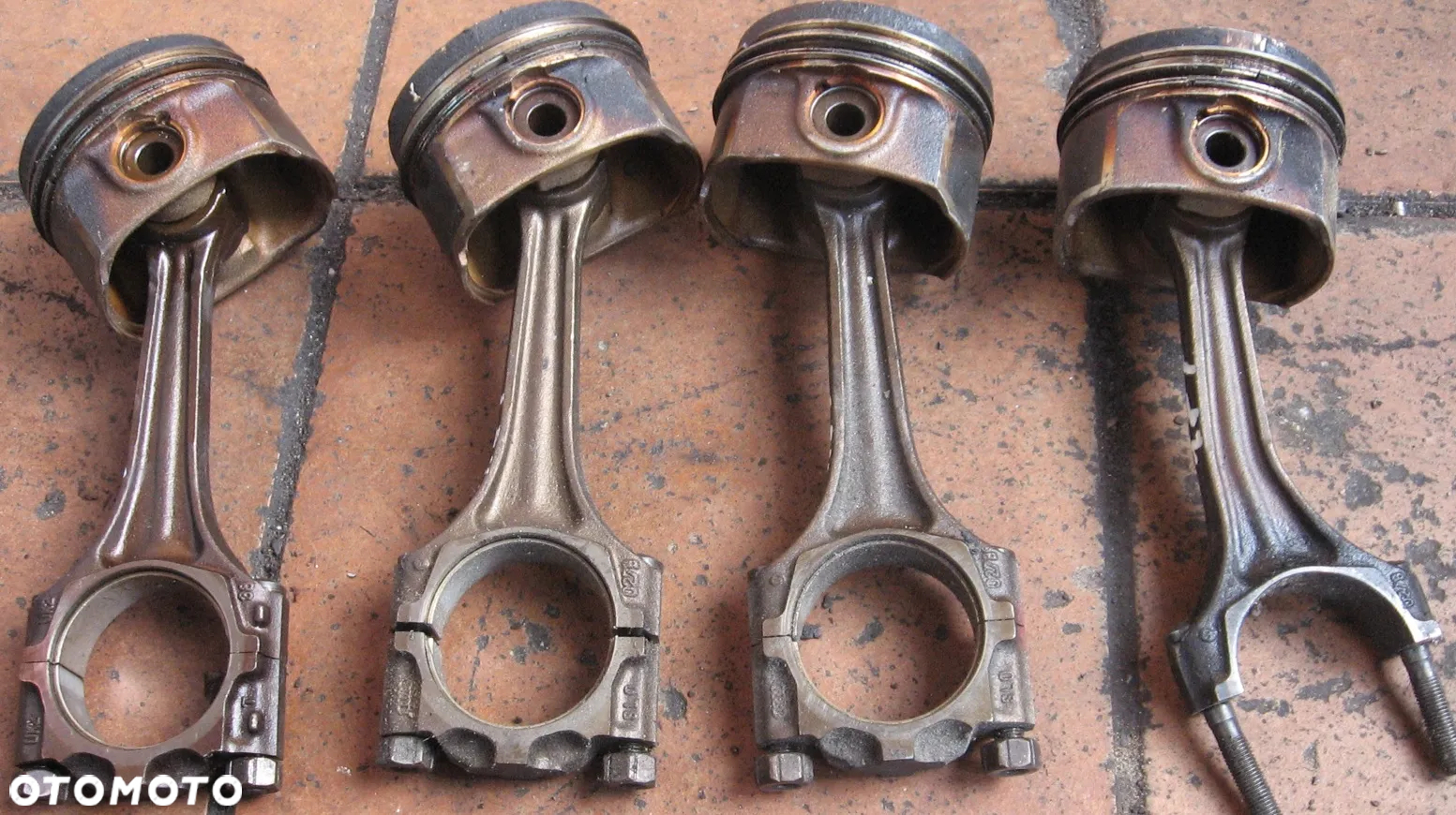 tłok korbowód AUDI A3 S3 TT 1.8T APY 8L0 027B - 3