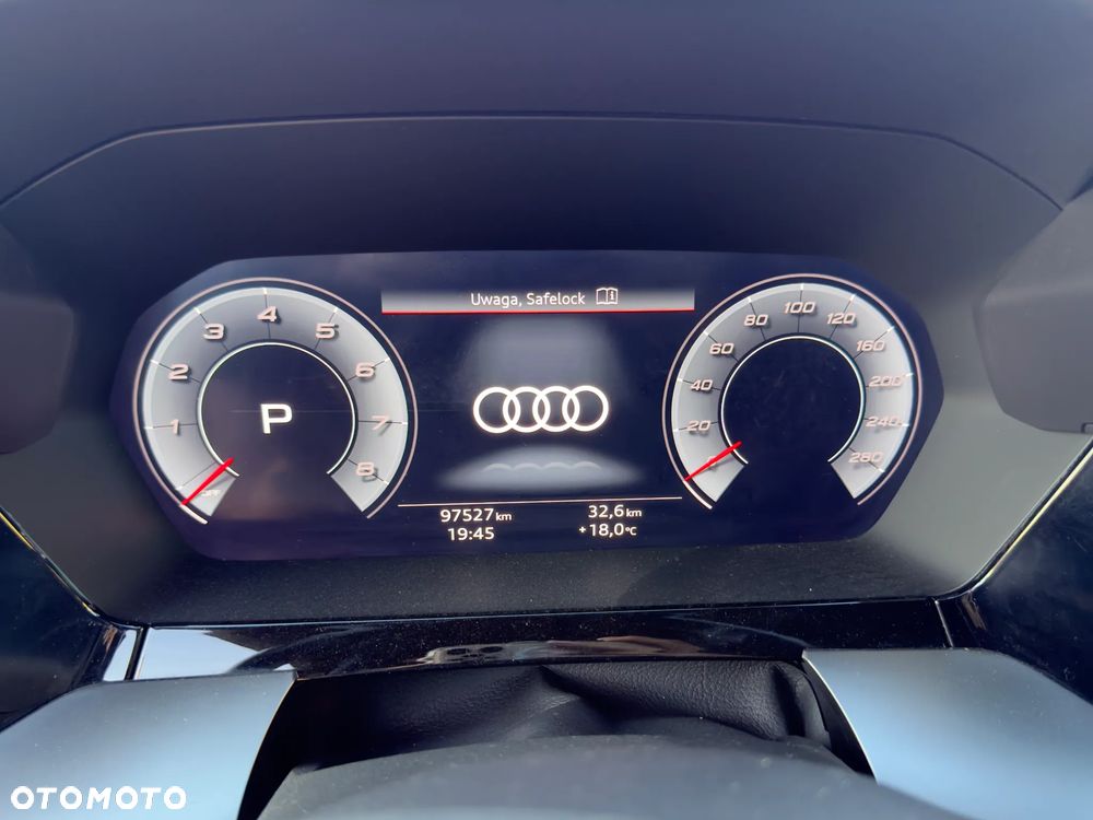 Audi A3 Sportback 35 TFSI S tronic - 4
