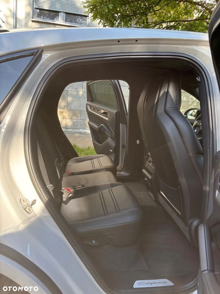 Porsche Cayenne Coupe S E-Hybrid PHEV - 8