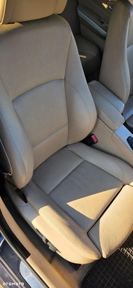 BMW Seria 3 330i - 15