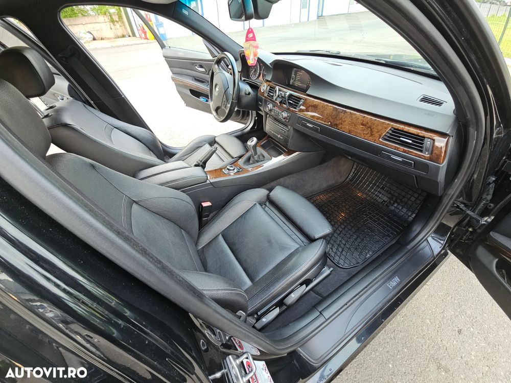 BMW Seria 3 320d - 13