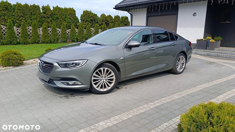 Opel Insignia Grand Sport 1.6 Diesel Exclusive - 1