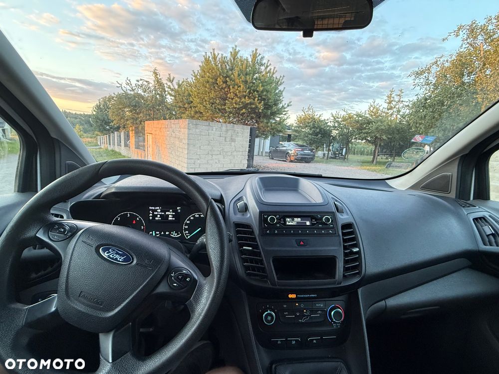 Ford Tourneo Connect Grand - 20