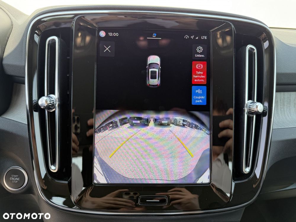 Volvo XC 40 - 24