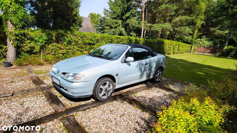 Renault Megane 2.0 RT - 11