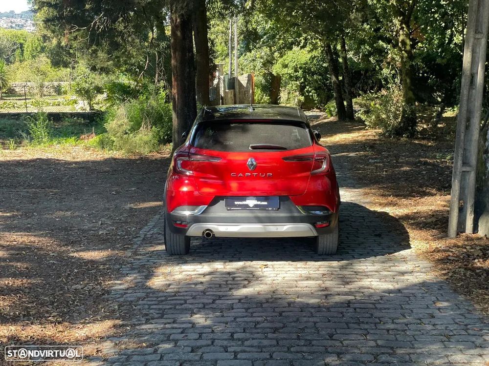 Renault Captur - 32