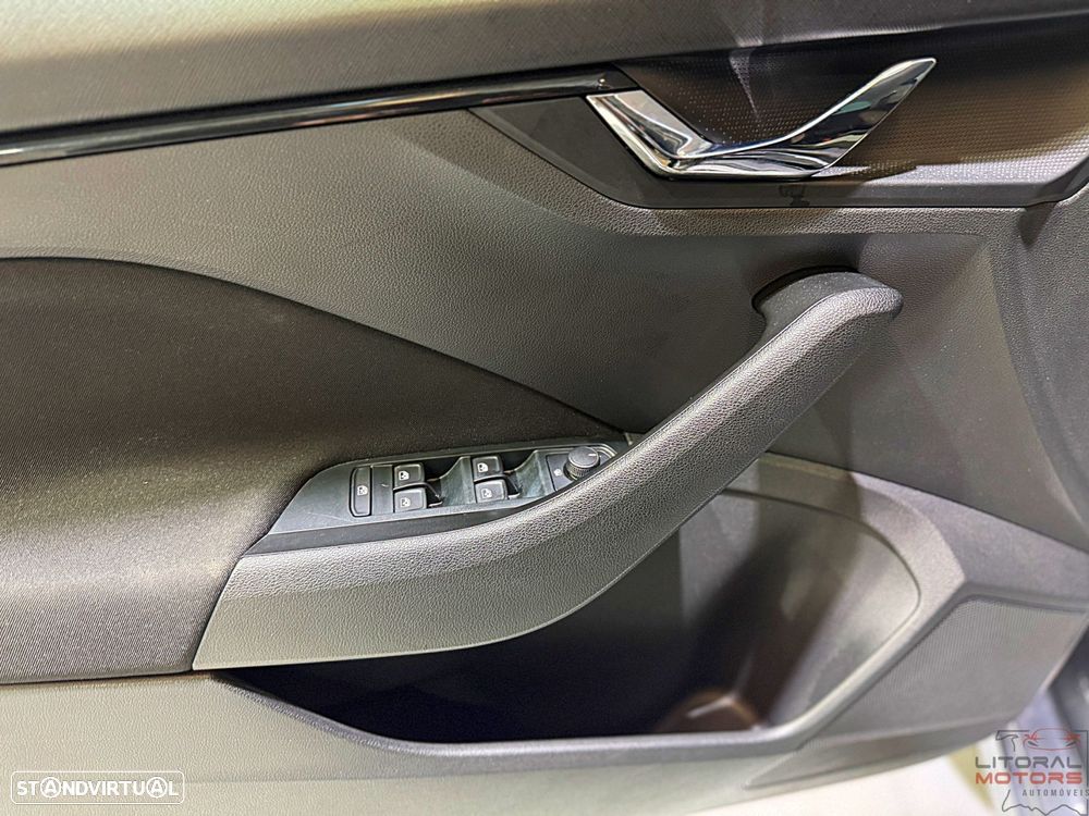 Skoda Kamiq 1.0 TSI Style DSG - 20