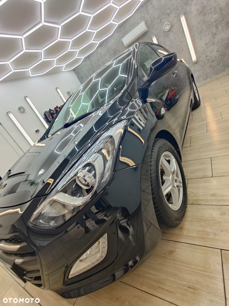 Hyundai i30 blue 1.4 Classic - 33
