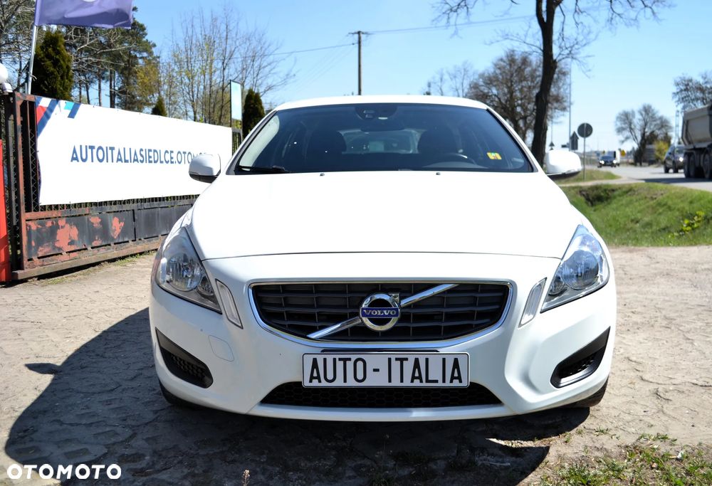 Volvo V60 DRIVe Momentum - 3