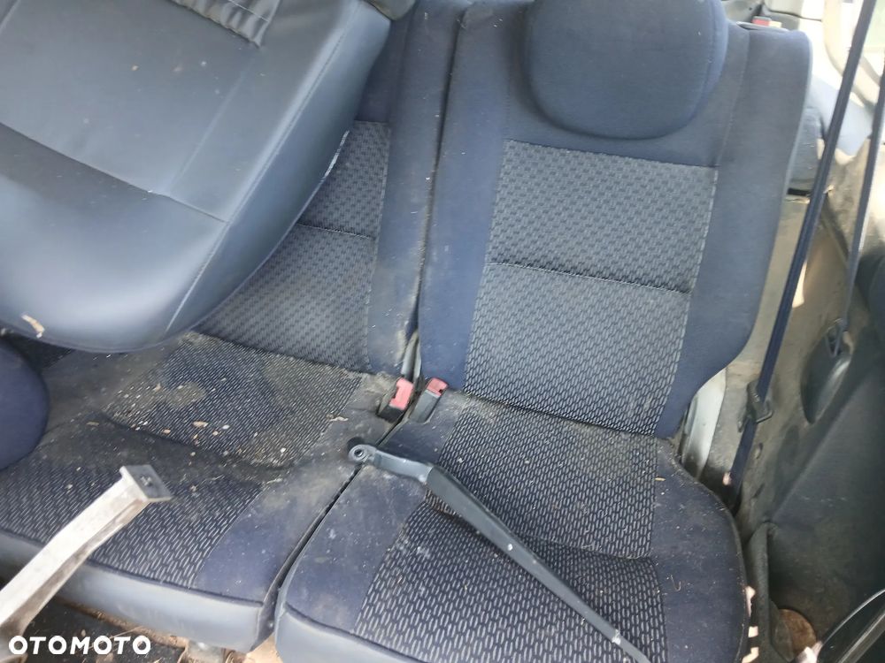 citroen berlingo I lift EWP fotel fotele kanapa deska kokpit podsufitka boczek boczki klamka - 7