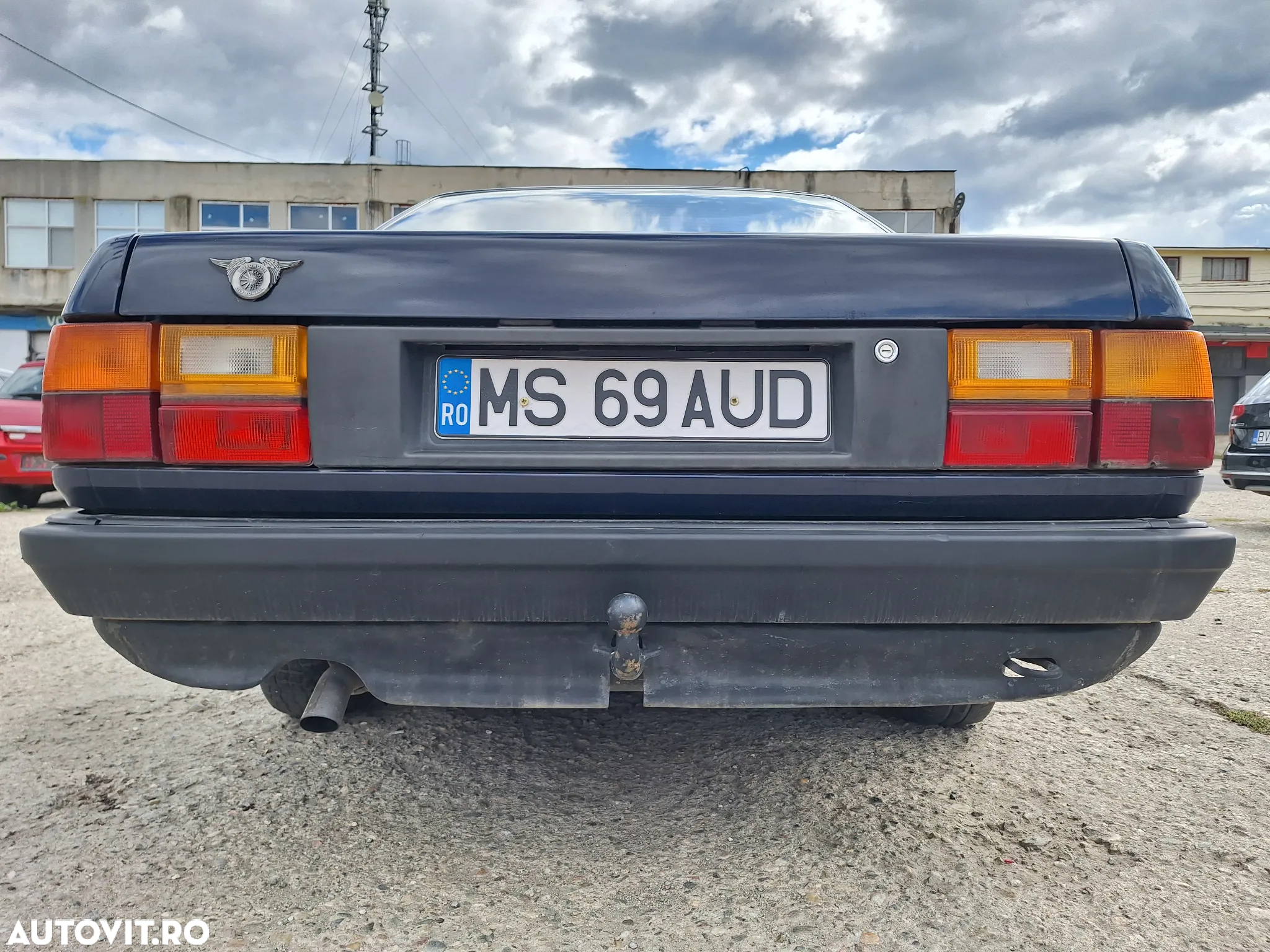 Audi 100 - 4