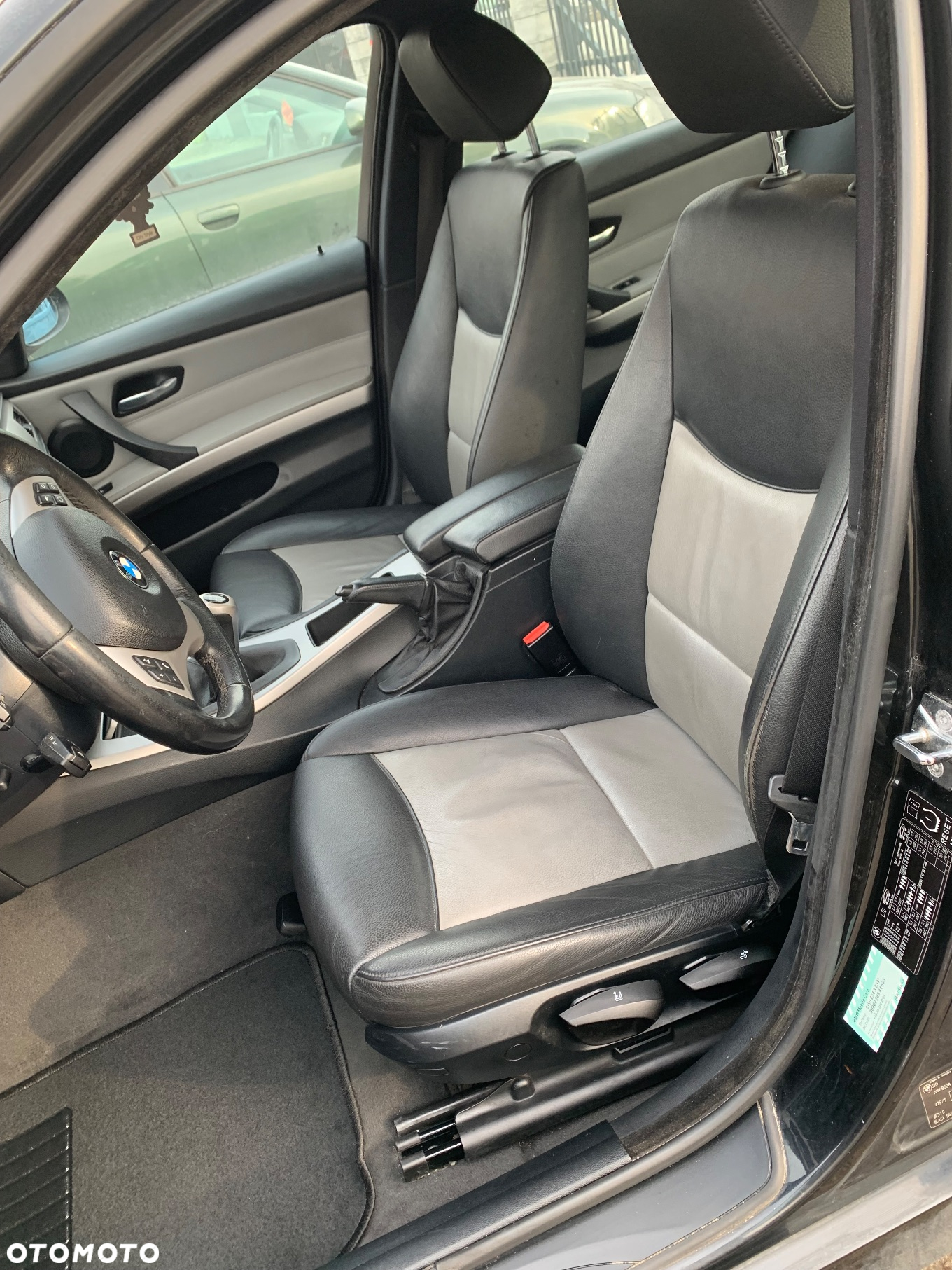 BMW Seria 3 320i - 4