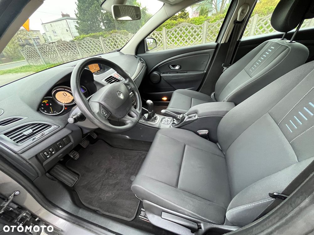 Renault Megane dCi 90 FAP Expression - 8