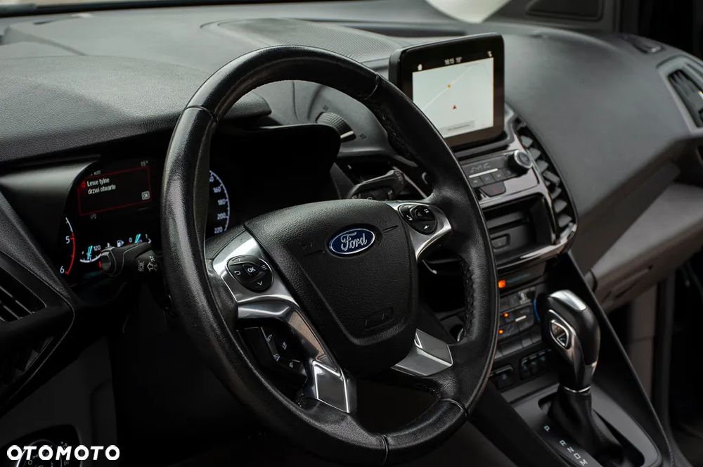 Ford Tourneo Connect Grand - 22