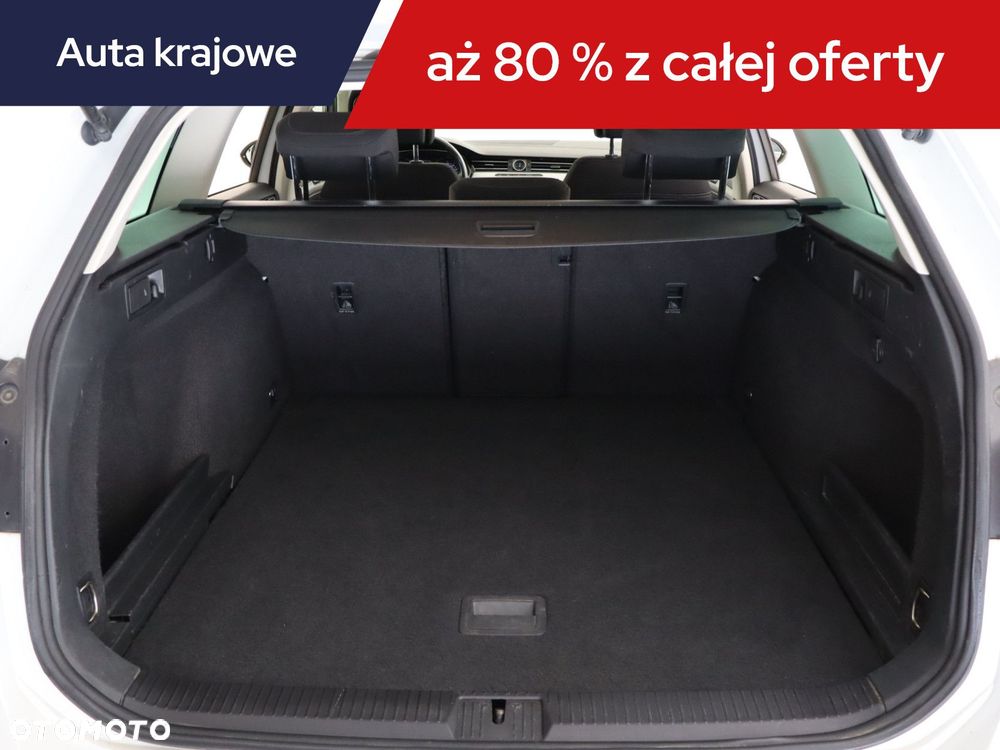 Volkswagen Passat Variant - 16