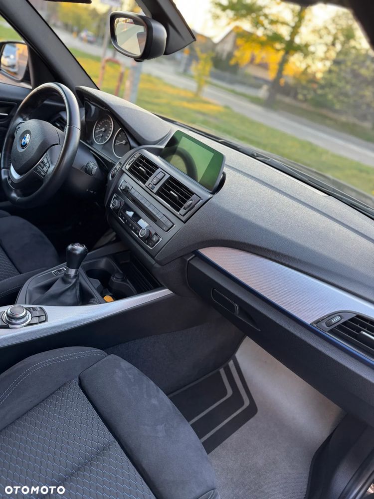BMW Seria 1 116i Sport Line - 11
