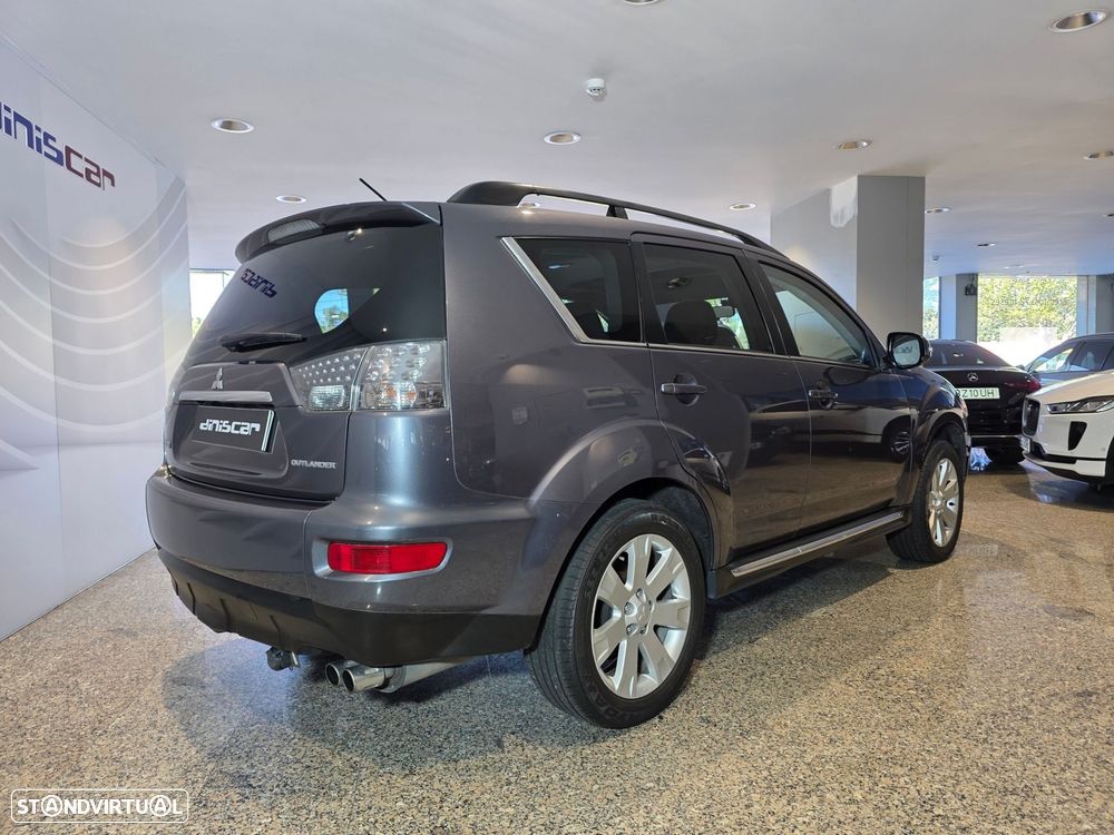 Mitsubishi Outlander 2.2 DI-D Instyle Navi - 36