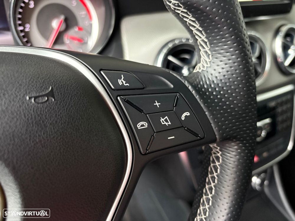 Mercedes-Benz CLA 200 CDI Urban - 12