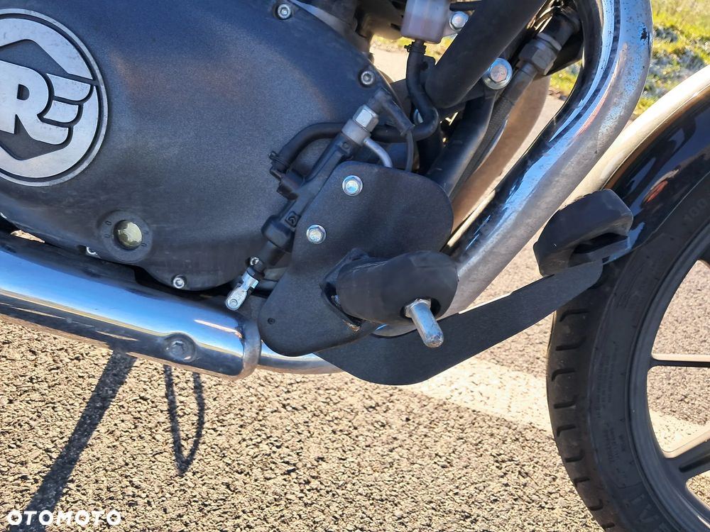 Royal Enfield Super Meteor - 14