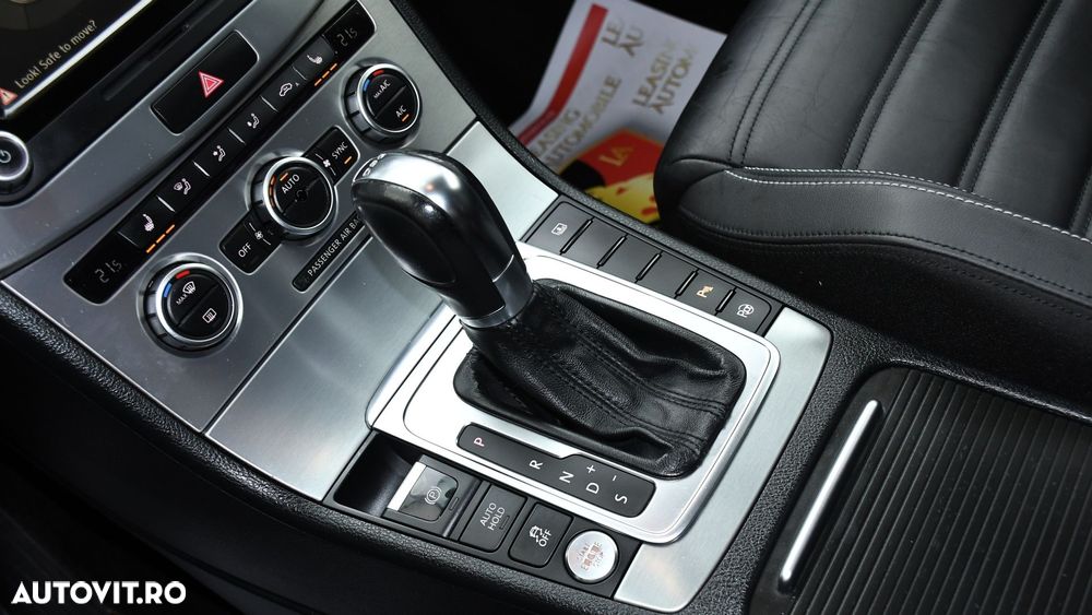 Volkswagen Passat CC - 17