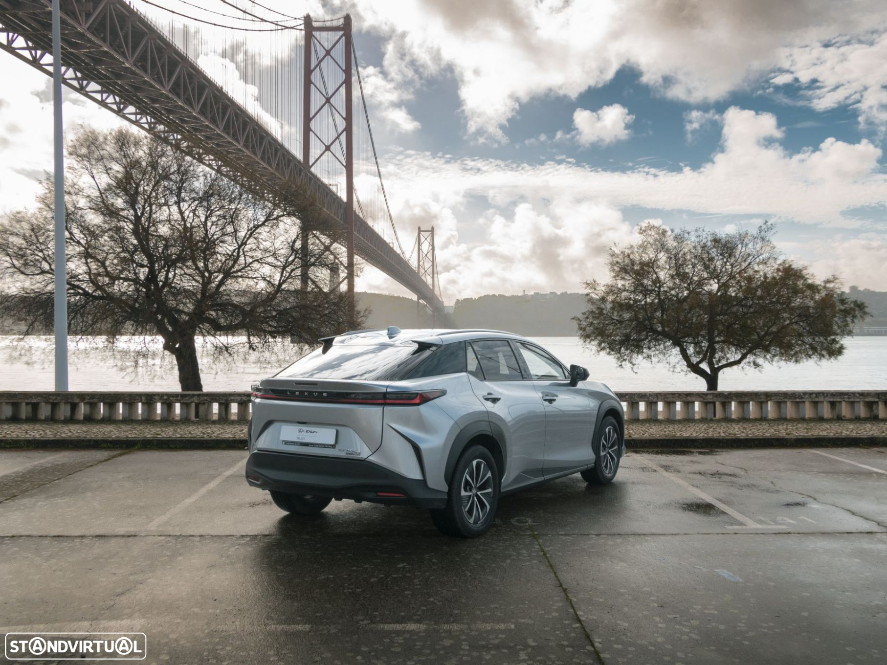 Lexus RZ 450e Executive Plus - 5
