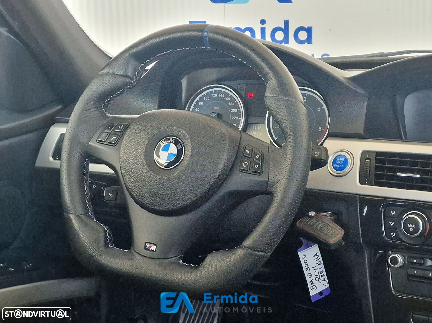 BMW 320 d Touring LifeStyle Auto - 32