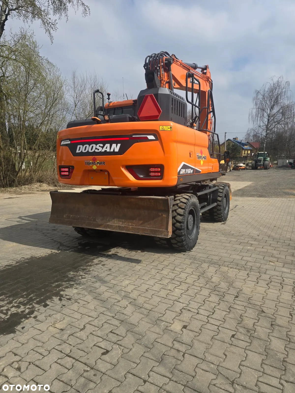 Doosan DX 140 W - 4