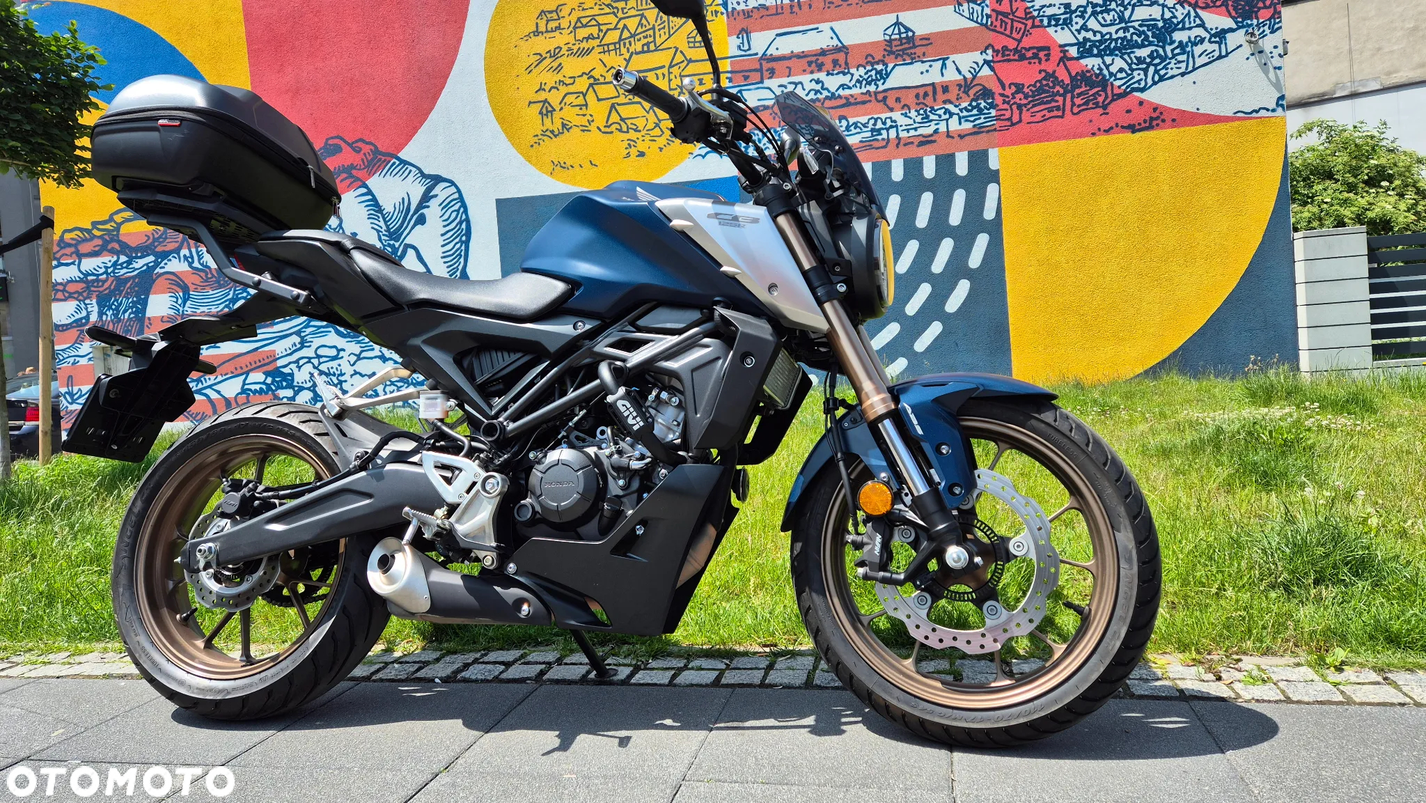 Honda CB - 2