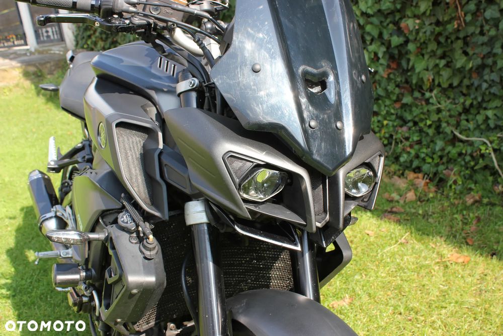 Yamaha MT - 7