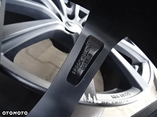 5x114,3x64 8,5jx20  ET35 Tesla 3 HONDA TOYOTA i inne - 15