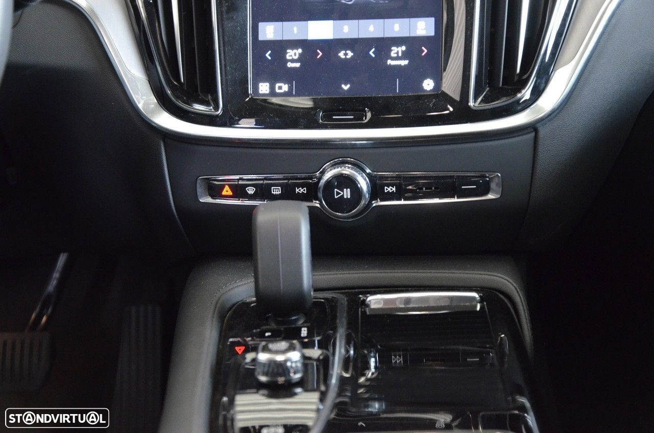 Volvo V60 2.0 T6 AWD TE Core - 12