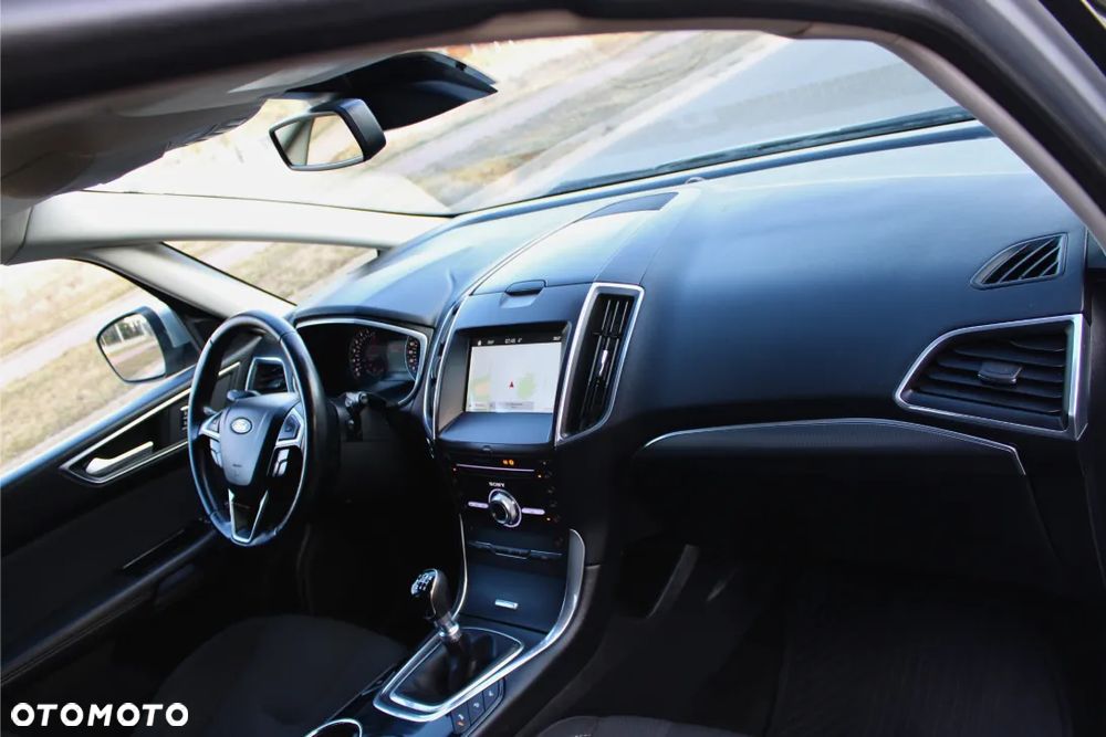 Ford S-Max 2.0 TDCi Titanium - 18