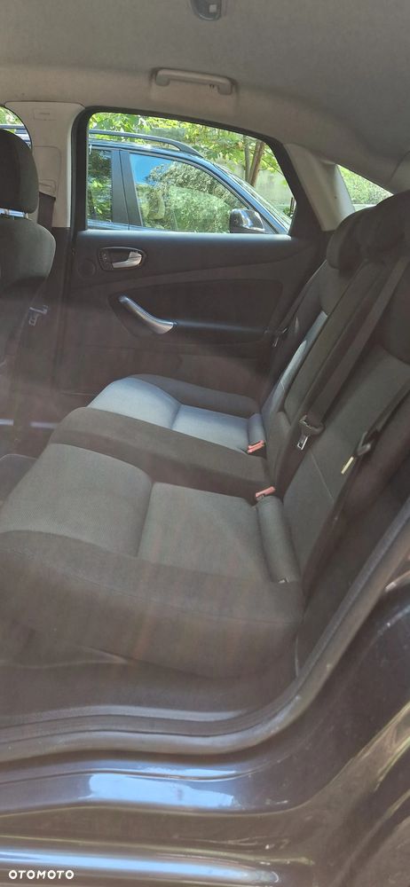 Ford Mondeo - 15