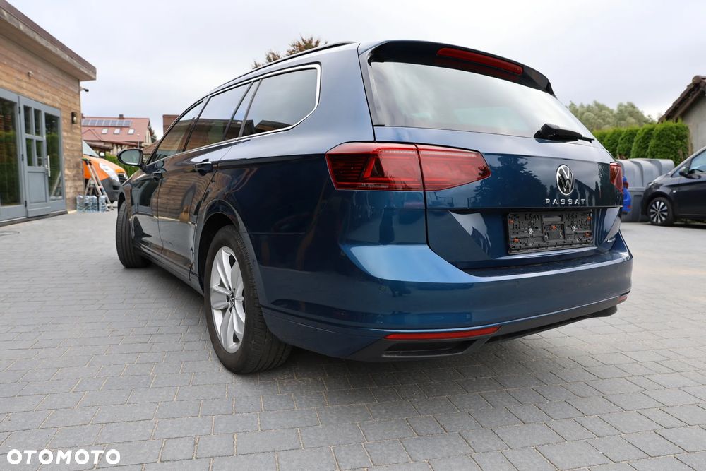 Volkswagen Passat 2.0 TDI SCR DSG 4Motion Elegance - 9