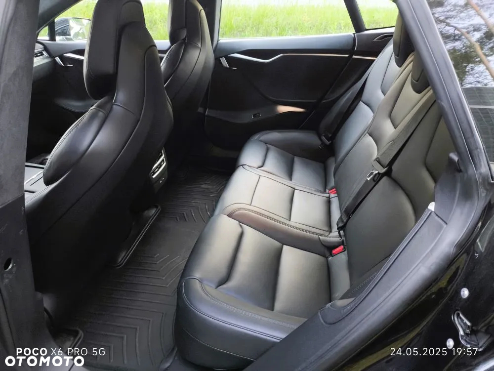 Tesla Model S Performance - 20