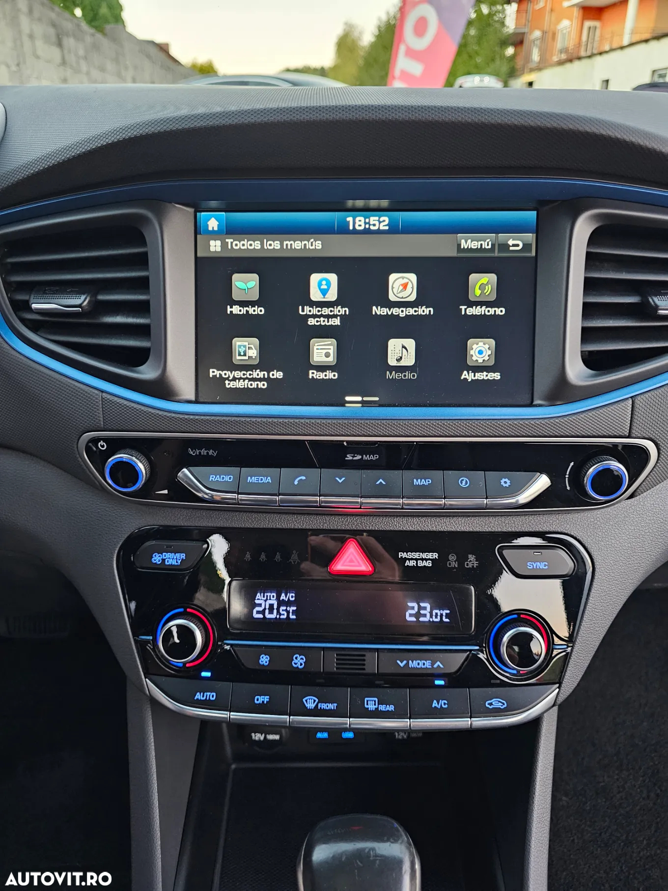 Hyundai IONIQ - 38
