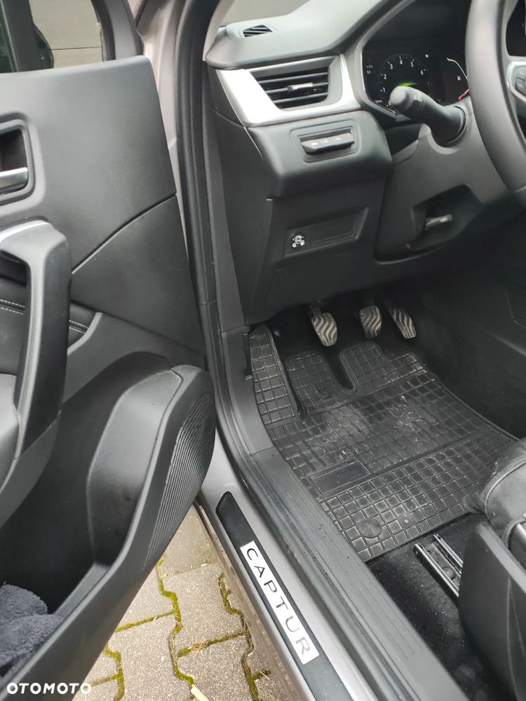 Renault Captur 1.0 TCe Techno - 16