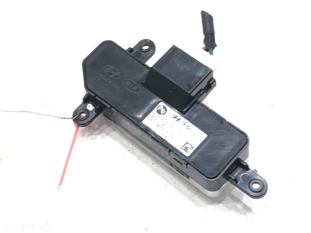 PRZEŁĄCZNIK PAMIĘCI FOTELA  KIA STINGER (CK) 2017 - 2022 3.3 T-GDi 4WD 272 kW [370 KM] benzyna - 2