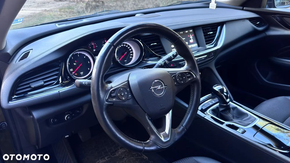 Opel Insignia 2.0 CDTI Innovation S&S - 10
