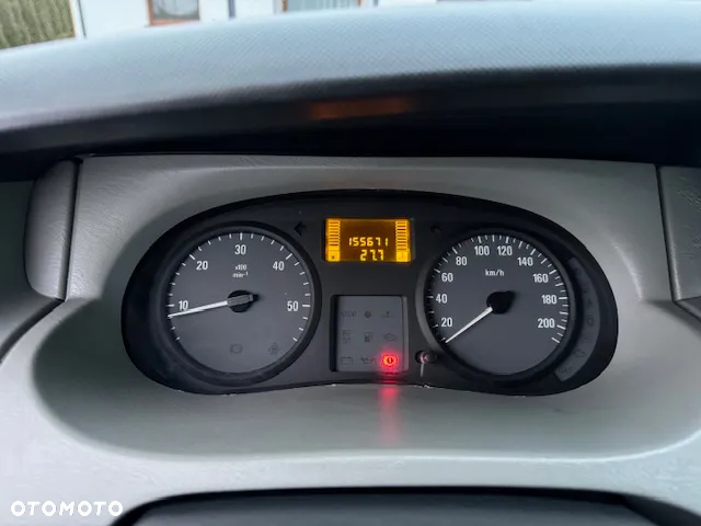 Opel Vivaro - 12